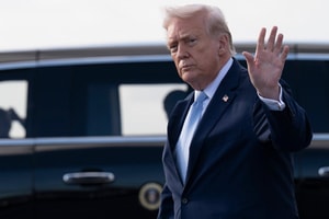 Mẩu quảng cáo tiết lộ cách ông Trump vạch ra 'kịch bản' đối đầu Iran từ hơn 40 năm về trước