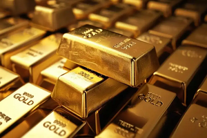 Giá vàng hôm nay 25/3: Bật tăng mạnh vượt 4.500 USD, kỳ vọng đàm phán Mỹ - Iran hạ nhiệt căng thẳng