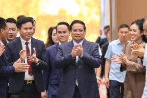 Thủ tướng: Tăng trưởng 2 con số là 'mệnh lệnh của non sông'
