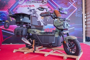 Xe tay ga 'hộp vuông' cực dị của Honda về Việt Nam: Đổ đầy bình chạy 330 km, số lượng hạn chế, giá không rẻ!