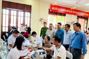 Hàng chục hộ dân nhận bồi thường tiền tỷ tại dự án của Vingroup