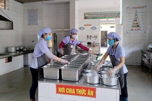 Hà Nội yêu cầu hơn 2.900 trường học rà soát nguồn thực phẩm bán trú