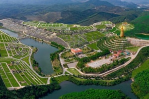 Sôi động thị trường nhà ... 'cõi âm'