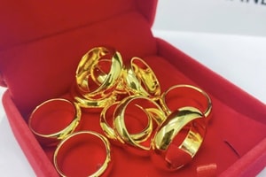 Giá vàng hôm nay (31/3): Bật tăng mạnh, nhiều thương hiệu chạm 176 triệu đồng/lượng