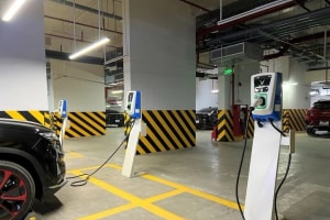 Thủ tướng chỉ đạo phát triển trạm sạc xe điện tại chung cư