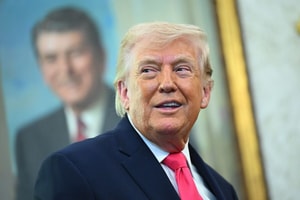 Nóng: Ông Trump tuyên bố Mỹ sẽ tấn công cực mạnh trong 2-3 tuần tới, giá dầu lập tức tăng vọt