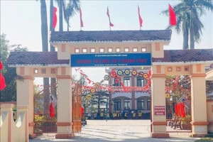 Tạm đình chỉ một hiệu trưởng trường tiểu học do nghi vấn ‘chạy hợp đồng’