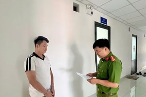 Khởi tố, bắt tạm giam cựu nhân viên ngân hàng 32 tuổi