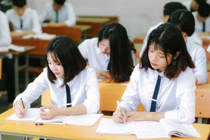 Từ bây giờ, sinh viên các ngành Sư phạm sẽ phải hoàn trả học phí cùng chi phí sinh hoạt với 3 trường hợp này, phụ huynh phải lưu tâm