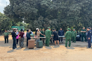 Tiếp nhận 37 công dân Việt Nam do Campuchia trao trả