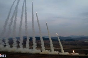 Seoul cảnh báo: ICBM sợi carbon của Triều Tiên có thể vươn tới Mỹ, mang được nhiều đầu đạn cùng lúc