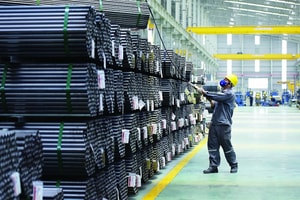 Hòa Phát, Hoa Sen, Nam Kim... đồng loạt tăng giá thép sau động thái từ Bộ Công Thương