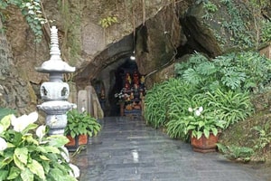 Trong hang động bí ẩn ở Cố đô có bộ tranh trên vách núi đá độc đáo nhất Việt Nam, vừa được công nhận Bảo vật Quốc gia