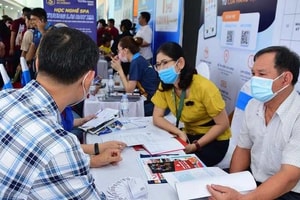 Người 36-49 tuổi có nhu cầu việc làm cao nhưng khó khăn khi ứng tuyển