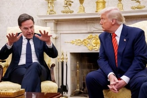 Mỹ cân nhắc việc rút khỏi NATO