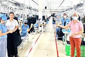 Hơn 10.000 công nhân tại một công ty được hỗ trợ tiền xăng đi làm