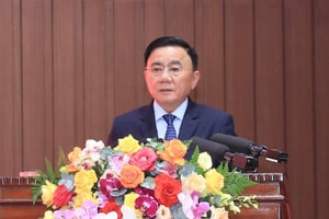 Bộ Chính trị: Nghiên cứu tổng kết, sửa đổi tổng thể Hiến pháp năm 2013