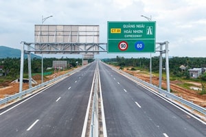Tháng này, 4 đoạn còn lại của tuyến cao tốc Bắc - Nam sẽ được đưa vào khai thác