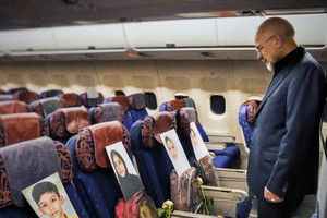 'Hành khách' đặc biệt trên chuyến bay đưa các quan chức Iran đi đàm phán với Mỹ