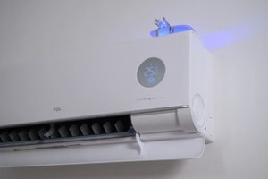Làm lạnh và tiết kiệm điện thôi chưa đủ, xuất hiện chiếc điều hoà có thể lọc không khí kèm cấp khí tươi tự động bằng AI