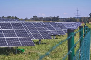 Phê duyệt siêu dự án điện mặt trời 800MW: Rộng bằng 1.700 sân bóng đá, đủ cấp điện cho 180.000 hộ gia đình