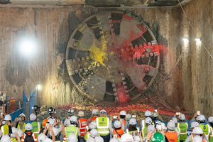 Huy động 2 cỗ máy TBM khổng lồ, Việt Nam chính thức đào thông 4km đường hầm dưới lòng Thủ đô