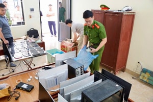 Khám xét 2 tòa nhà, bắt tại trận 59 người đa quốc gia sử dụng hàng trăm máy tính, điện thoại lừa đảo 5.000 bị hại trong chưa đầy 1 tháng