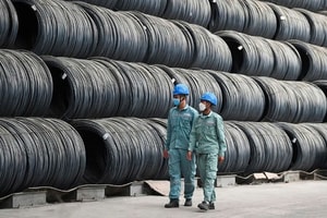 16 triệu tấn thép ngoại tràn vào Việt Nam, động thái trong 48 giờ tới có thể hỗ trợ Hòa Phát (HPG) và toàn ngành