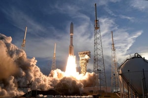 Amazon 'xuống tiền' 11,5 tỷ USD thâu tóm công ty vệ tinh, tham vọng đối đầu trực tiếp với SpaceX của Elon Musk