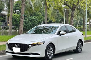 Thị trường sedan cỡ C có dấu hiệu lạ, một cái tên gần như 'ôm trọn' thị phần