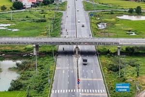 Thành phố giàu nhất Việt Nam làm tuyến đường mở 17.200 tỷ với 3 cầu vượt kênh và 1 nút giao hoa thị