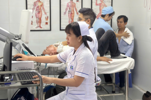 Huy động 101 bệnh viện, hàng trăm bác sĩ ‘phủ kín’ 168 phường, xã: TP. HCM thực hiện đặc quyền đặc biệt cho người dân