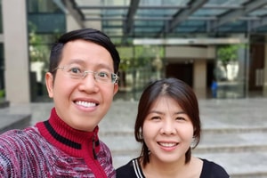 'Thủ khoa của các thủ khoa', con trai nhà toán học nổi tiếng: Ban ngày lên sóng VTV, tối về mở lớp dạy Toán cùng vợ