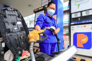 Xăng E10 muốn lên ngôi, phải rẻ hơn xăng khoáng đủ sâu
