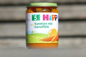 Tập đoàn sản xuất bột ăn dặm HiPP nghi chứa thuốc diệt chuột làm ăn ra sao?
