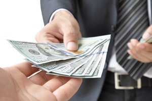 Một doanh nghiệp sắp 'phát quà' cổ tức 50% bằng tiền ngay sau kỳ nghỉ lễ 30/4–1/5