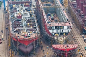 Ngành đóng tàu Trung Quốc ‘hốt bạc’ giữa khủng hoảng nguồn cung