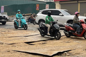 Sau 8 năm triển khai, tuyến đường tắc nghẽn bậc nhất Hà Nội vẫn chưa hoàn thành mở rộng