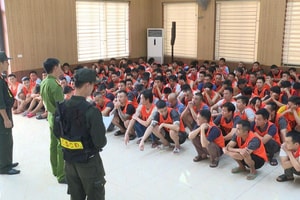 Phát hiện hàng trăm người Việt sang Lào một cách bất thường, công an lập tức vào cuộc: Bắt khẩn cấp vợ chồng Đào Anh Dũng và 203 người khác