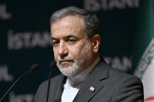 Iran tăng cường liên lạc với Pakistan giữa lúc ngừng bắn mong manh