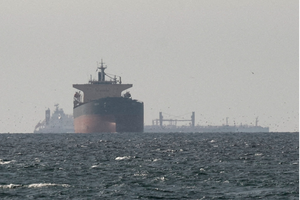 Quốc gia Đông Nam Á đưa 3 tàu chở dầu mắc kẹt ở eo biển Hormuz về nước an toàn, bằng cách nào?