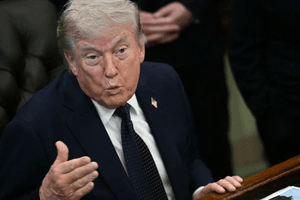Ông Trump cảnh báo người Mỹ nên chuẩn bị tinh thần cho giá xăng tăng cao