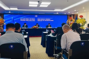 ĐHĐCĐ Vinaconex (VCG): Cổ đông chất vấn về sai phạm đấu thầu, lãi quý I đạt 381 tỷ đồng