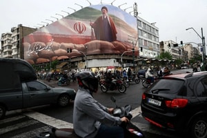 Đồng tiền Iran chạm đáy lịch sử: 1,8 triệu rial đổi 1 USD