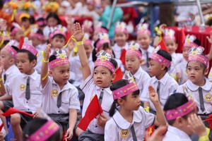Từ 2026, trẻ em dưới 16 tuổi sẽ được hỗ trợ 975.000 đồng/tháng bằng tiền mặt: Điều kiện là gì và áp dụng ở địa phương nào?