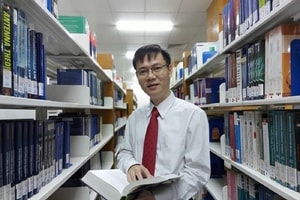 Giáo sư Việt không trường chuyên lớp chọn vẫn nhiều năm liền lọt top 100.000 nhà khoa học có ảnh hưởng nhất thế giới, hiện lãnh đạo trường đại học hàng đầu trong nước