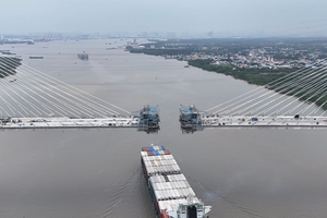 Chưa đầy 1 tháng nữa, chính thức hợp long cây cầu dây văng có tĩnh không cao nhất Việt Nam