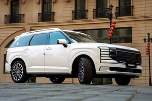 Khách Việt sắp đón thêm 2 mẫu SUV hybrid đáng gờm: Một bên 'ngáo giá' mạnh hơn 400 mã lực, một bên giá mềm nhiều tiện nghi