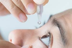 Lệnh thu hồi 3,1 triệu lọ thuốc nhỏ mắt vừa phát ra, các hãng bán lẻ y tế đồng loạt lên tiếng