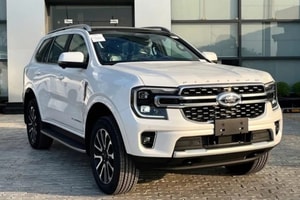'Ăn xăng'10 lít/100 km: Ford Everest 2026 máy xăng đã lộ diện, khiến khách Việt sục sôi về mức giá tin đồn